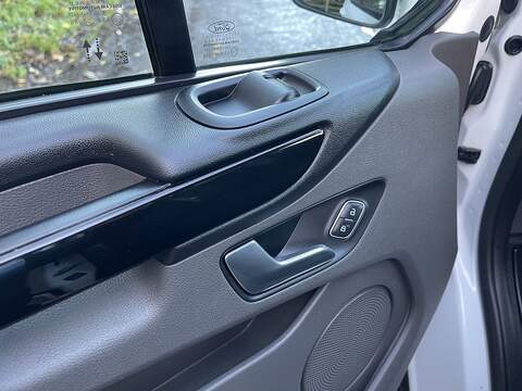Ford Transit Custom 2.0 280 EcoBlue Limited L1 H1 Euro 6 (s/s) 5dr - U444