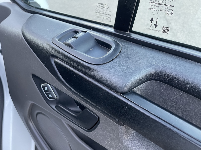 Ford Transit Custom 2.0 300 EcoBlue Leader L1 H1 Euro 6 (s/s) 5dr - U445