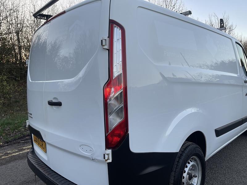 Ford Transit Custom 2.0 300 EcoBlue Leader L1 H1 Euro 6 (s/s) 5dr - U445
