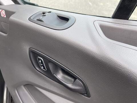 Ford Transit 2.0 350 EcoBlue Leader Auto FWD L3 H2 Euro 6 (s/s) 5dr - U450