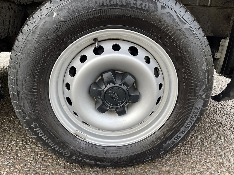 Ford Transit 2.0 350 EcoBlue Leader Auto FWD L3 H2 Euro 6 (s/s) 5dr - U450