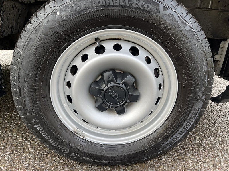 Ford Transit 2.0 350 EcoBlue Leader Auto FWD L3 H2 Euro 6 (s/s) 5dr - U450