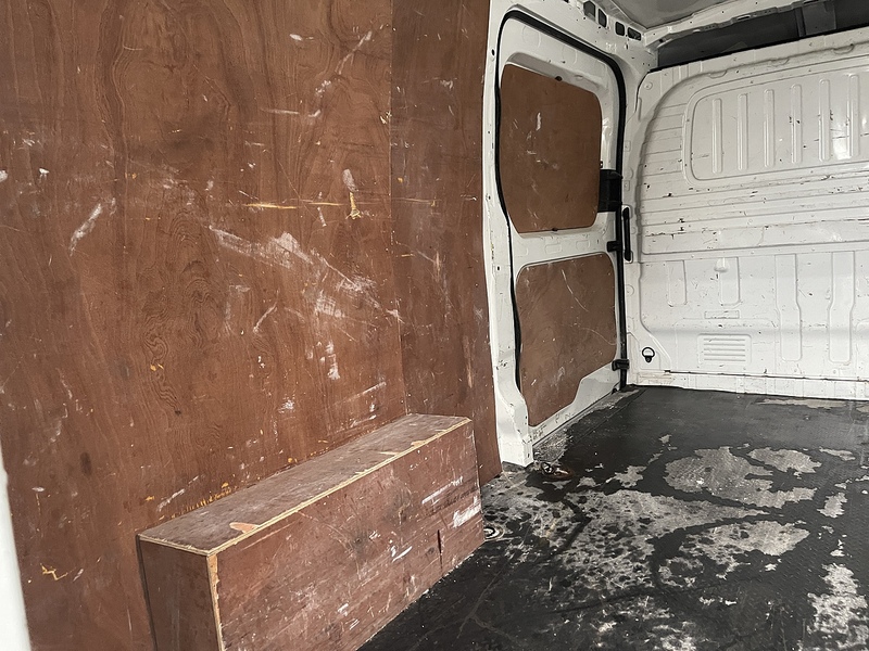 MAXUS Deliver 9 2.0 D20 LUX FWD L3 H2 Euro 6 (s/s) 5dr - U457