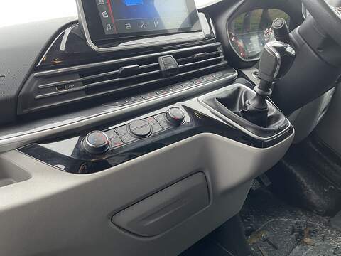 MAXUS Deliver 9 2.0 D20 LUX FWD L3 H2 Euro 6 (s/s) 5dr - U457