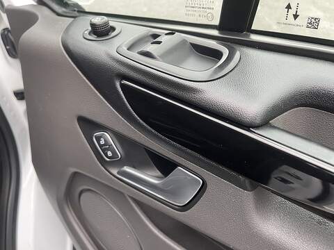 Ford Transit Custom 2.0 300 EcoBlue Limited L2 H1 Euro 6 (s/s) 5dr - U462