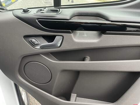 Ford Transit Custom 2.0 300 EcoBlue Limited L2 H1 Euro 6 (s/s) 5dr - U462