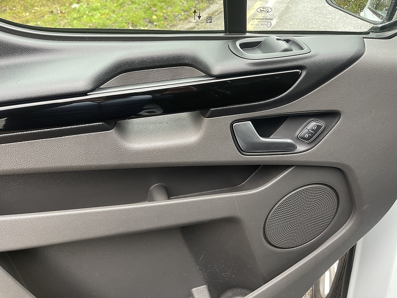 Ford Transit Custom 2.0 300 EcoBlue Limited L2 H1 Euro 6 (s/s) 5dr - U462