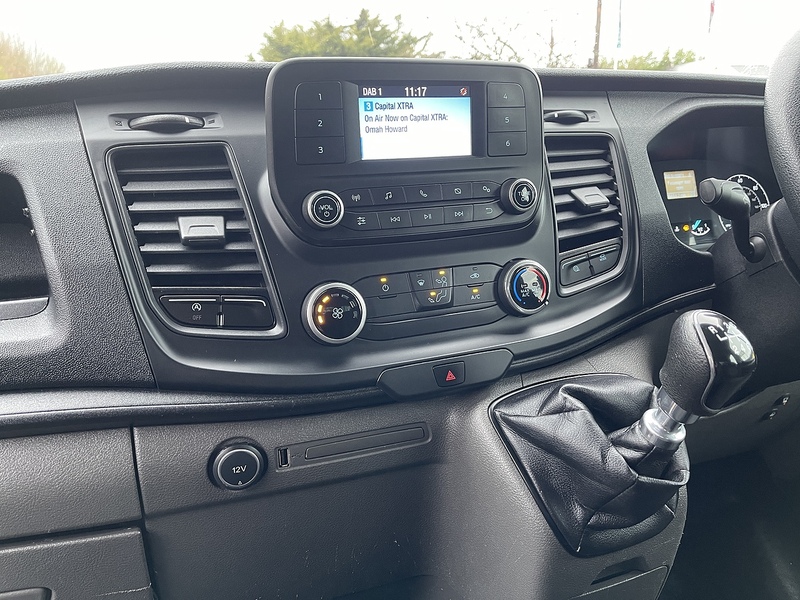 Ford Transit 130ps 350 L3  Double Cab RWD Tipper RWD 2.0 4dr Tipper Manual Diesel - U463