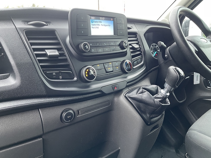 Ford Transit 130ps 350 L3  Double Cab RWD Tipper RWD 2.0 4dr Tipper Manual Diesel - U463