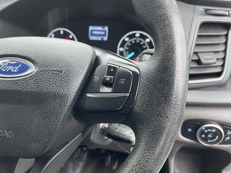 Ford Transit 130ps 350 L3  Double Cab RWD Tipper RWD 2.0 4dr Tipper Manual Diesel - U463