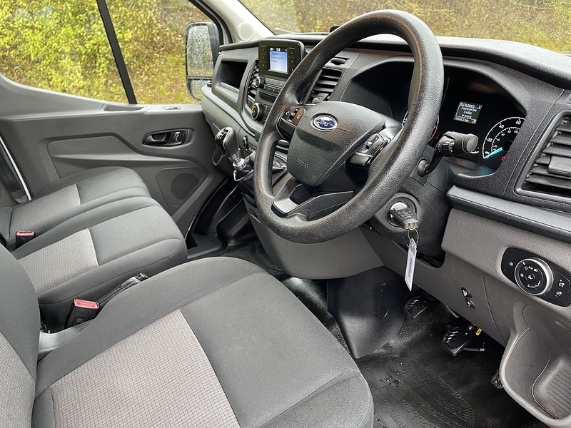 Ford Transit 130ps 350 L3  Double Cab RWD Tipper RWD 2.0 4dr Tipper Manual Diesel - U463
