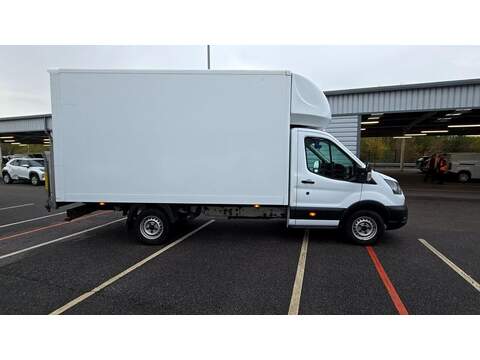 Ford Transit 350 LUTON L4 H1 FWD 130PS Leader - U464