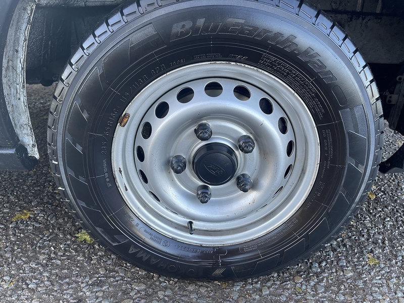 Ford Transit 350 LUTON L4 H1 FWD 130PS Leader - U464