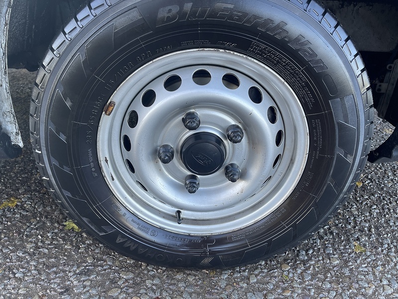 Ford Transit 350 LUTON L4 H1 FWD 130PS Leader - U464