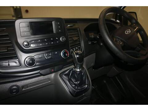 Ford Transit Custom 2.0 300 EcoBlue Leader L2 H2 Euro 6 (s/s) 5dr - U465