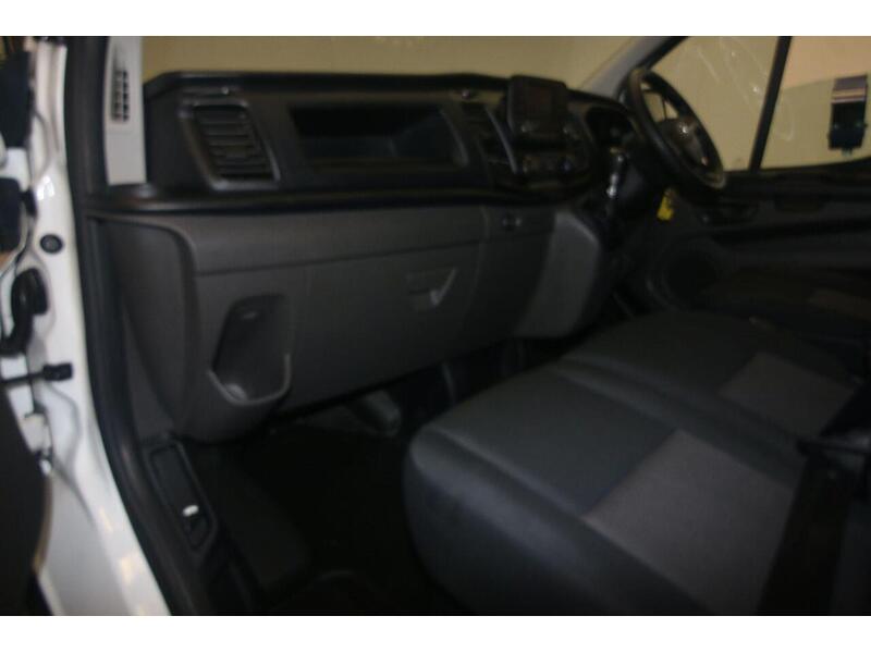 Ford Transit Custom 2.0 300 EcoBlue Leader L2 H2 Euro 6 (s/s) 5dr - U465