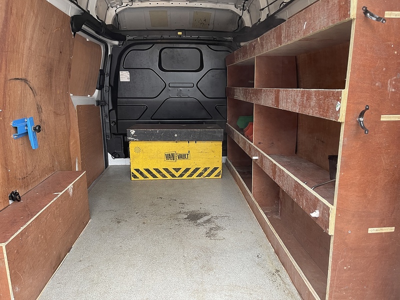 Ford Transit Custom 2.0 300 EcoBlue Leader L2 H2 Euro 6 (s/s) 5dr - U465