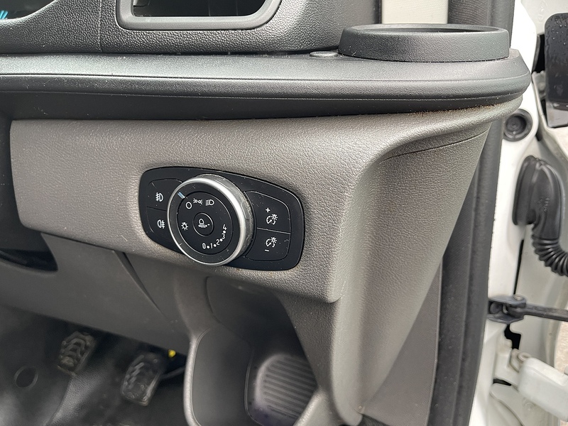 Ford Transit Custom 2.0 300 EcoBlue Leader L2 H2 Euro 6 (s/s) 5dr - U465