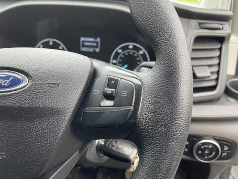 Ford Transit Custom 2.0 300 EcoBlue Leader L2 H2 Euro 6 (s/s) 5dr - U465