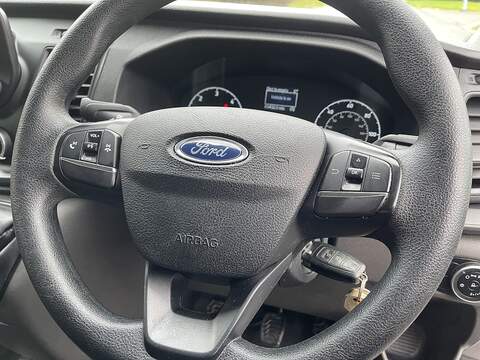 Ford Transit Custom 2.0 300 EcoBlue Leader L2 H2 Euro 6 (s/s) 5dr - U465
