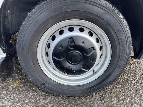 Ford Transit Custom 2.0 300 EcoBlue Leader L2 H1 Euro 6 (s/s) 5dr - U466