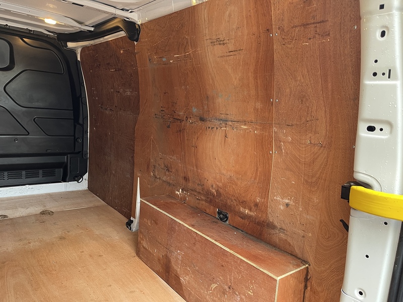 Ford Transit Custom 2.0 300 EcoBlue Leader L2 H1 Euro 6 (s/s) 5dr - U466