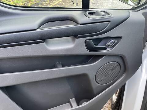 Ford Transit Custom 2.0 300 EcoBlue Leader L2 H1 Euro 6 (s/s) 5dr - U466
