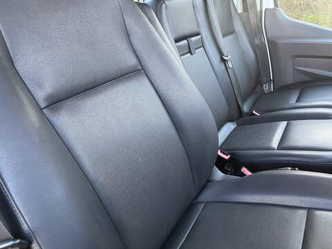 Ford Transit FORD TRANSIT 350 RWD 2.0 130 L2 TIPPER - U467