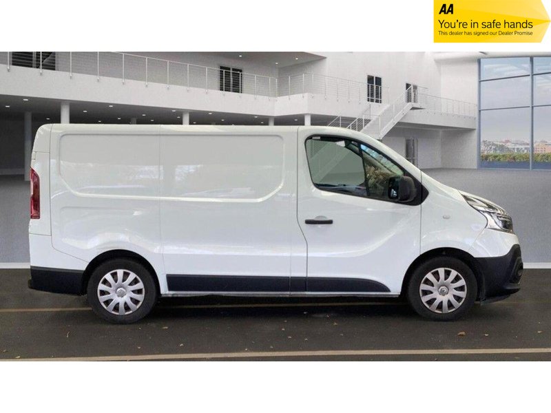 Renault Trafic 2.0 dCi ENERGY 28 Business+ SWB Standard Roof Euro 6 (s/s) 5dr - U468