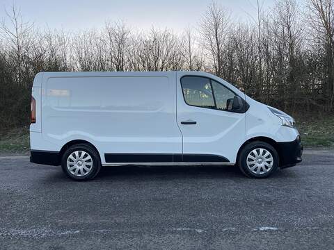 Renault Trafic 2.0 dCi ENERGY 28 Business+ SWB Standard Roof Euro 6 (s/s) 5dr - U468