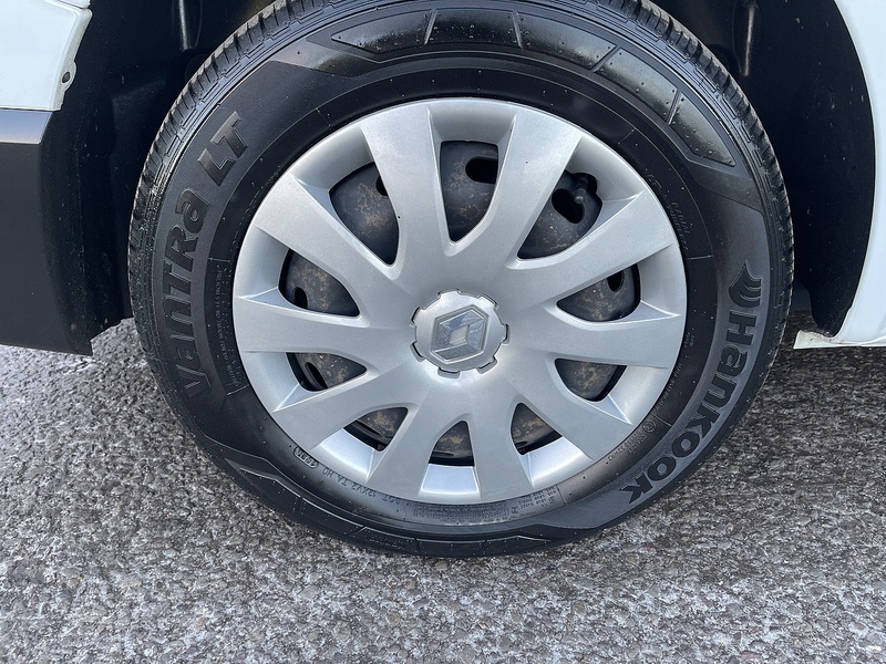 Renault Trafic 2.0 dCi ENERGY 28 Business+ SWB Standard Roof Euro 6 (s/s) 5dr - U468