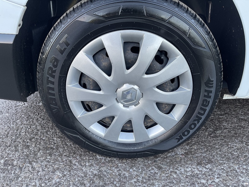 Renault Trafic 2.0 dCi ENERGY 28 Business+ SWB Standard Roof Euro 6 (s/s) 5dr - U468