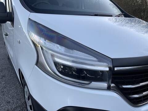 Renault Trafic 2.0 dCi ENERGY 28 Business+ SWB Standard Roof Euro 6 (s/s) 5dr - U468