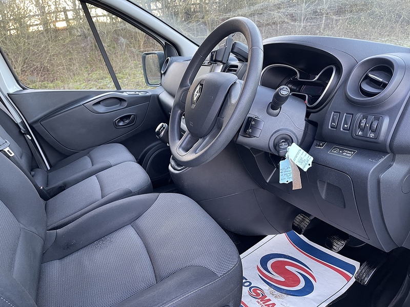 Renault Trafic 2.0 dCi ENERGY 28 Business+ SWB Standard Roof Euro 6 (s/s) 5dr - U468