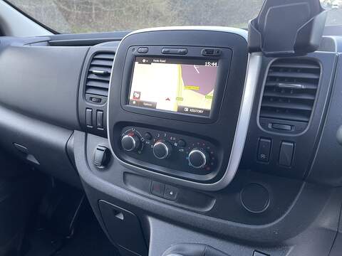 Renault Trafic 2.0 dCi ENERGY 28 Business+ SWB Standard Roof Euro 6 (s/s) 5dr - U468