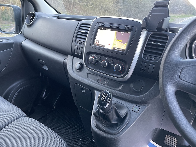 Renault Trafic 2.0 dCi ENERGY 28 Business+ SWB Standard Roof Euro 6 (s/s) 5dr - U468