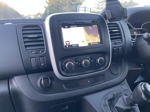 Renault Trafic 2.0 dCi ENERGY 28 Business+ SWB Standard Roof Euro 6 (s/s) 5dr - U468