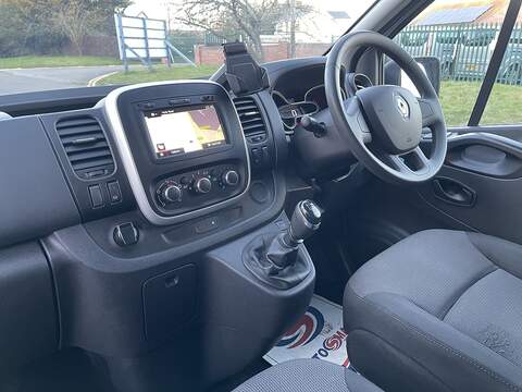 Renault Trafic 2.0 dCi ENERGY 28 Business+ SWB Standard Roof Euro 6 (s/s) 5dr - U468