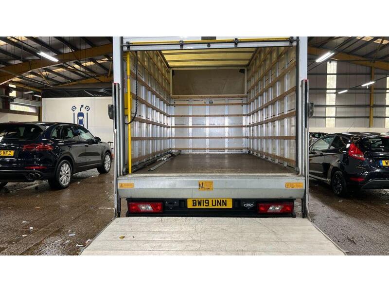 Ford Transit 2.0 350 EcoBlue RWD L4 H1 Euro 6 2dr - U469