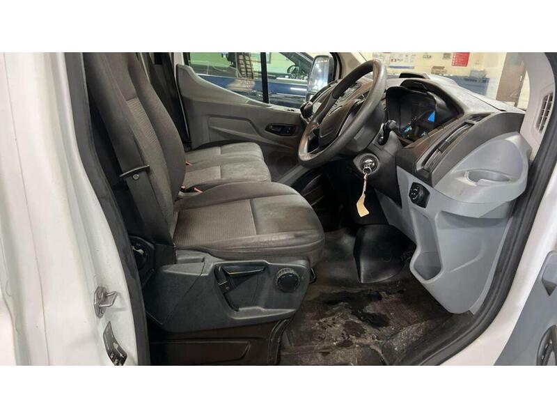 Ford Transit 2.0 350 EcoBlue RWD L4 H1 Euro 6 2dr - U469