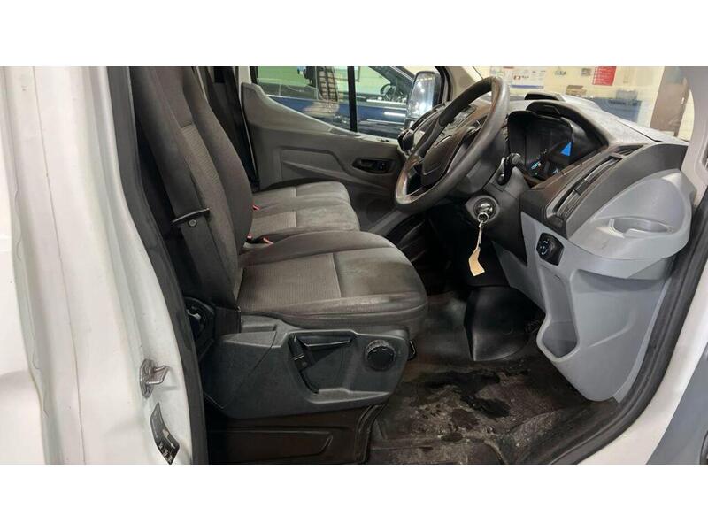 Ford Transit 2.0 350 EcoBlue RWD L4 H1 Euro 6 2dr - U469