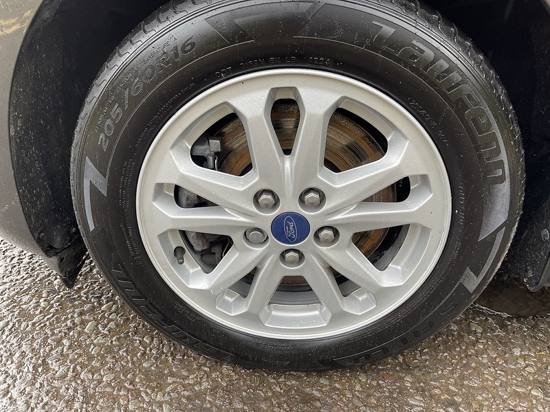 Ford Transit Connect 1.5 240 EcoBlue Limited L2 Euro 6 (s/s) 5dr - U472