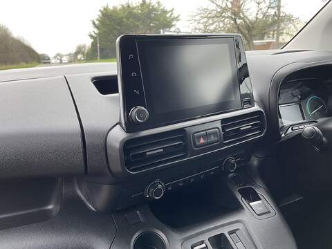 Toyota PROACE CITY 50kWh Icon Short Panel Van Auto SWB 5dr (7kW OBC) - U475