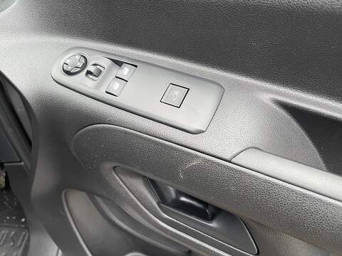 Toyota PROACE CITY 50kWh Icon Short Panel Van Auto SWB 5dr (7kW OBC) - U475