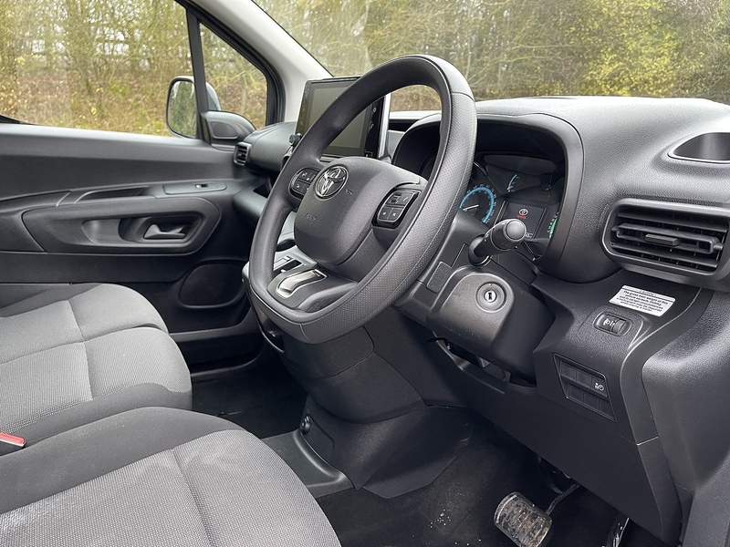 Toyota PROACE CITY 50kWh Icon Short Panel Van Auto SWB 5dr (7kW OBC) - U475
