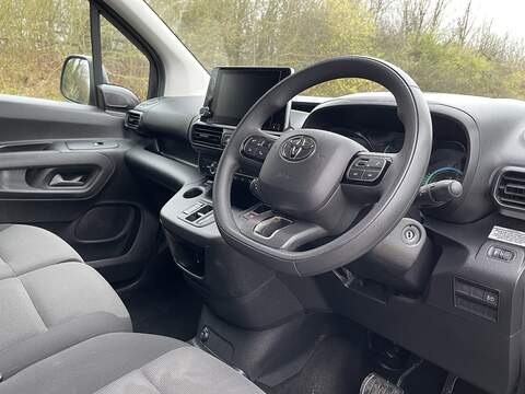 Toyota PROACE CITY 50kWh Icon Short Panel Van Auto SWB 5dr (7kW OBC) - U475