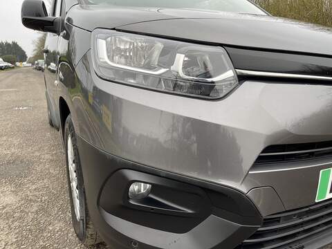 Toyota PROACE CITY 50kWh Icon Short Panel Van Auto SWB 5dr (7kW OBC) - U475