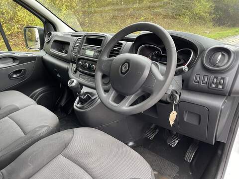 Renault Trafic 2.0 dCi ENERGY 28 Business+ SWB Standard Roof Euro 6 (s/s) 5dr - U476