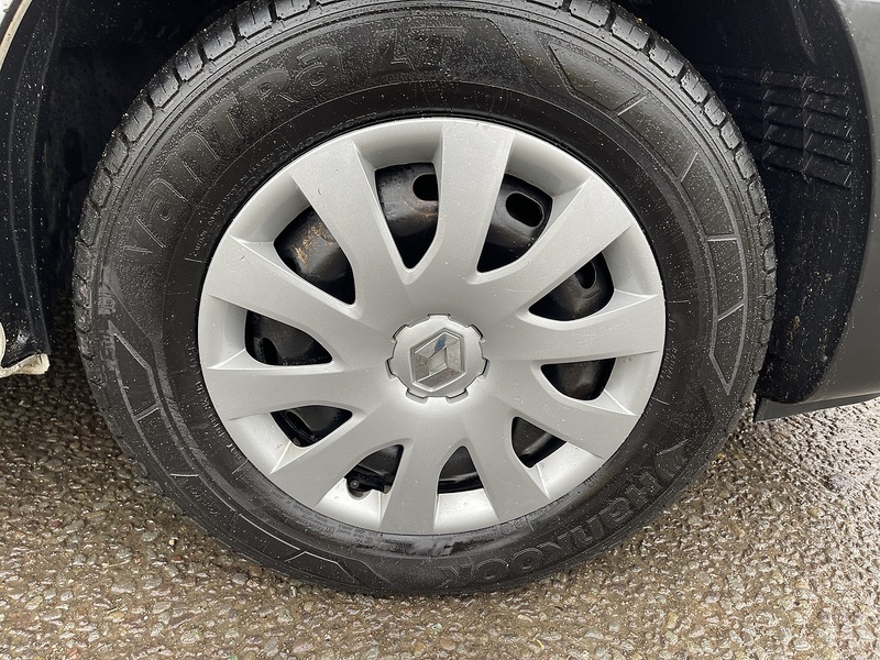 Renault Trafic 2.0 dCi ENERGY 28 Business+ SWB Standard Roof Euro 6 (s/s) 5dr - U476