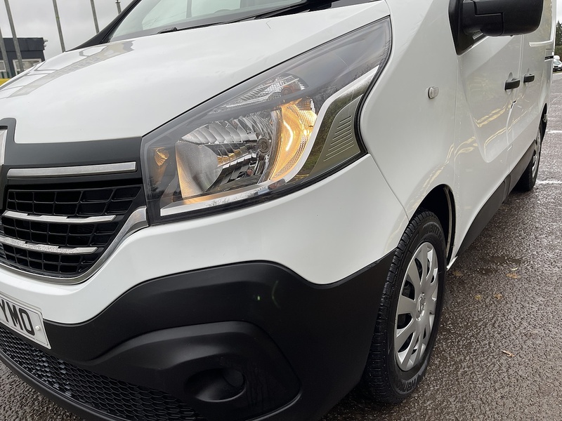Renault Trafic 2.0 dCi ENERGY 28 Business+ SWB Standard Roof Euro 6 (s/s) 5dr - U476